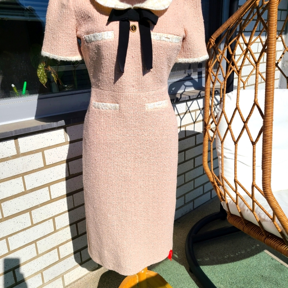 Gucci Tweed Dress Pink w/Black bow tie